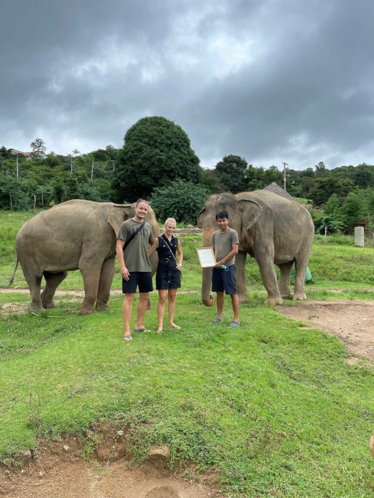 Faaborgensere reddede kvart elefant i Thailand | Det Rigtige Faaborg